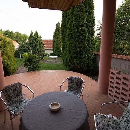 Boros Vendeghaz * Эгер