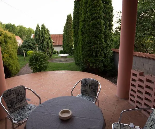 Boros Vendeghaz * Eger